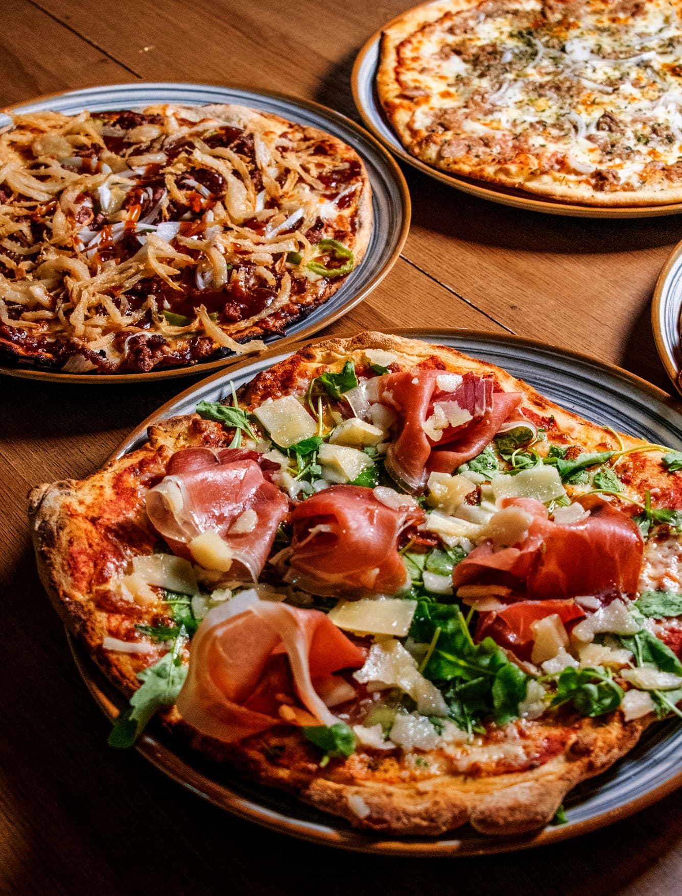 Pizzas artesanas recién hechas